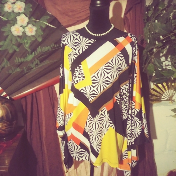 Fab Multi Print Top - Picture 2 of 3